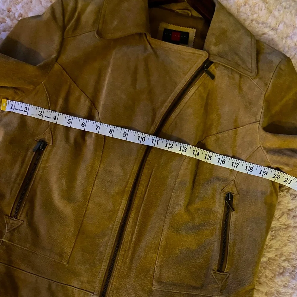 🤠🎶 EUC Women’s 100% Genuine Leather Fringe Jacket💯 - Picture 9 of 16